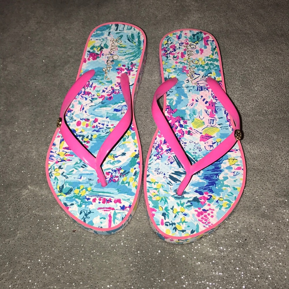 Lilly Pulitzer flip flops